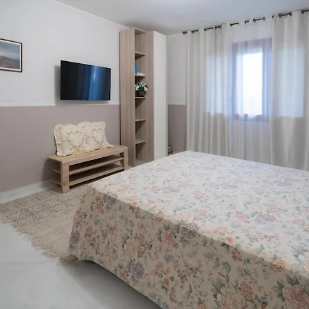 Marchese Bed & Breakfast *